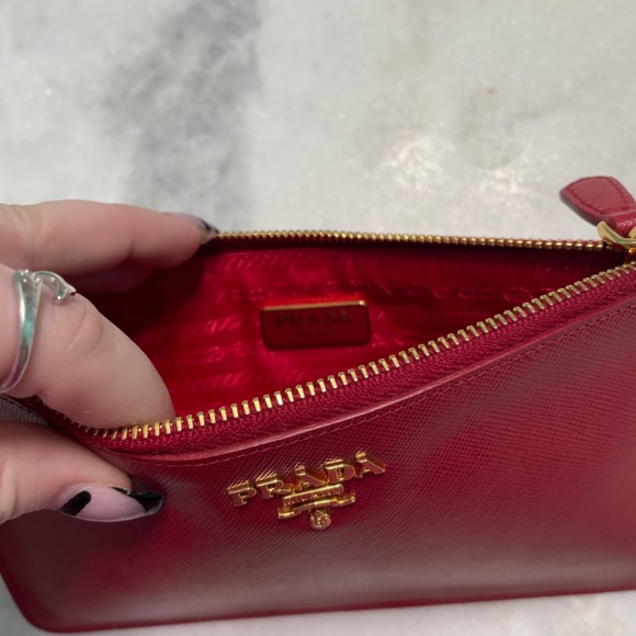 Prada accessory - Picture 3 of 3